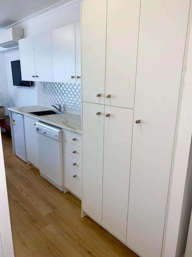 Resort Queen Studio At Alex Beach Resort Александра Хедленд Екстериор снимка