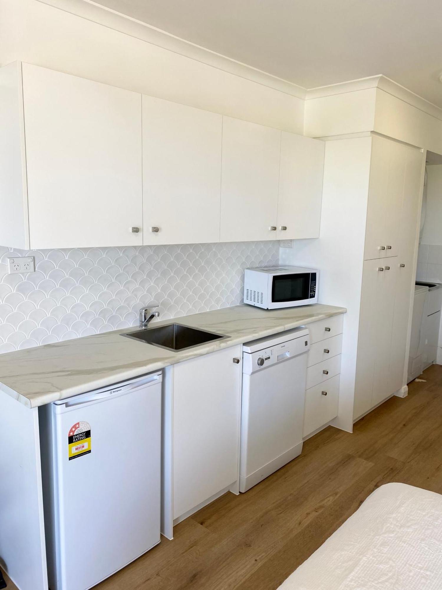 Resort Queen Studio At Alex Beach Resort Александра Хедленд Екстериор снимка
