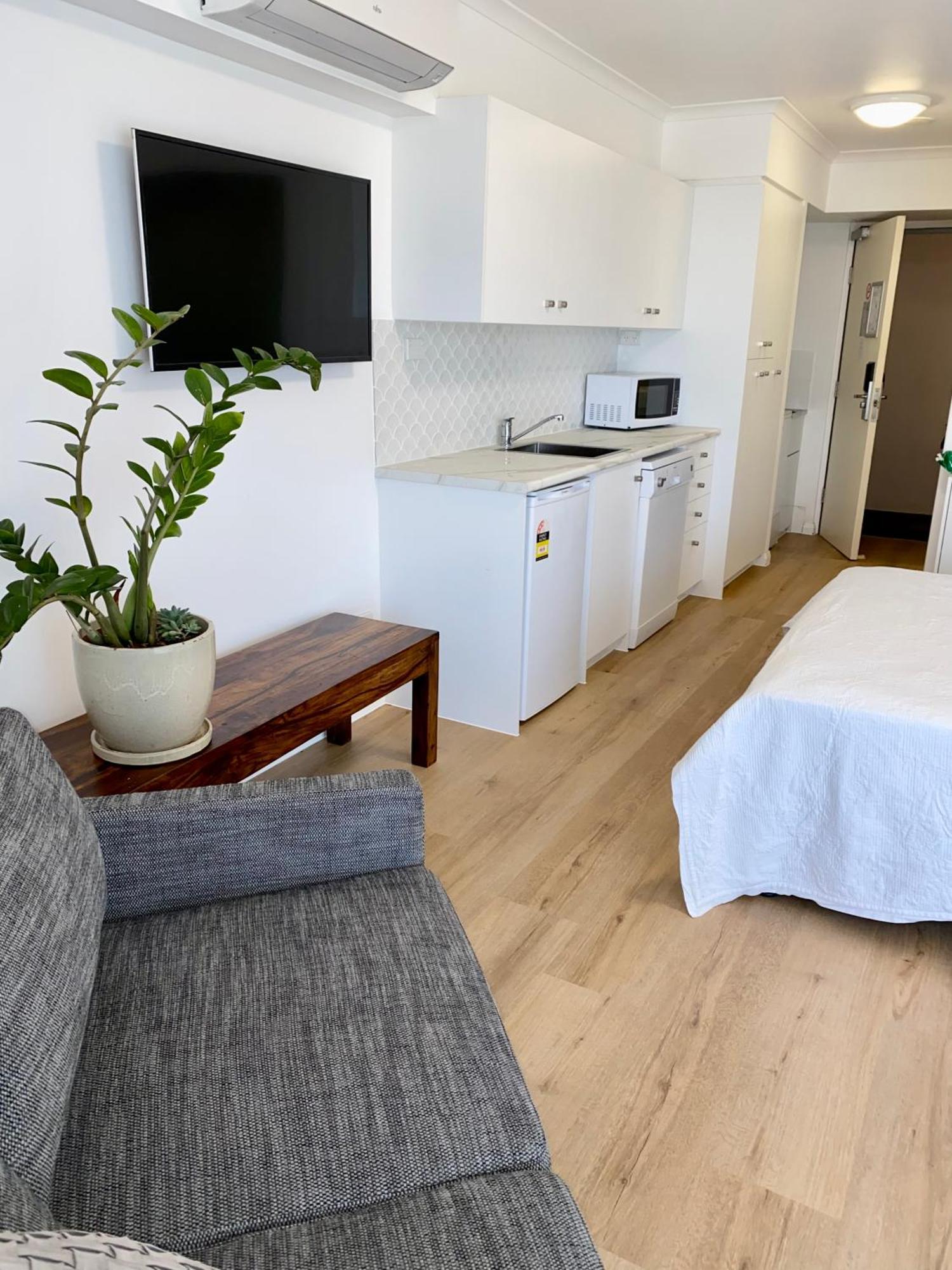 Resort Queen Studio At Alex Beach Resort Александра Хедленд Екстериор снимка